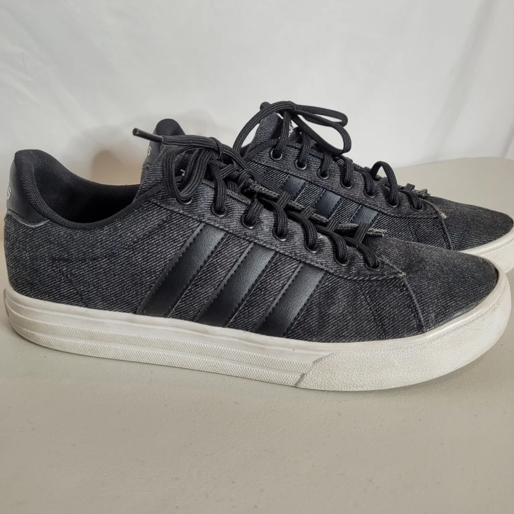 Adidas Men's Daily 2.0 Sneaker - Size 9